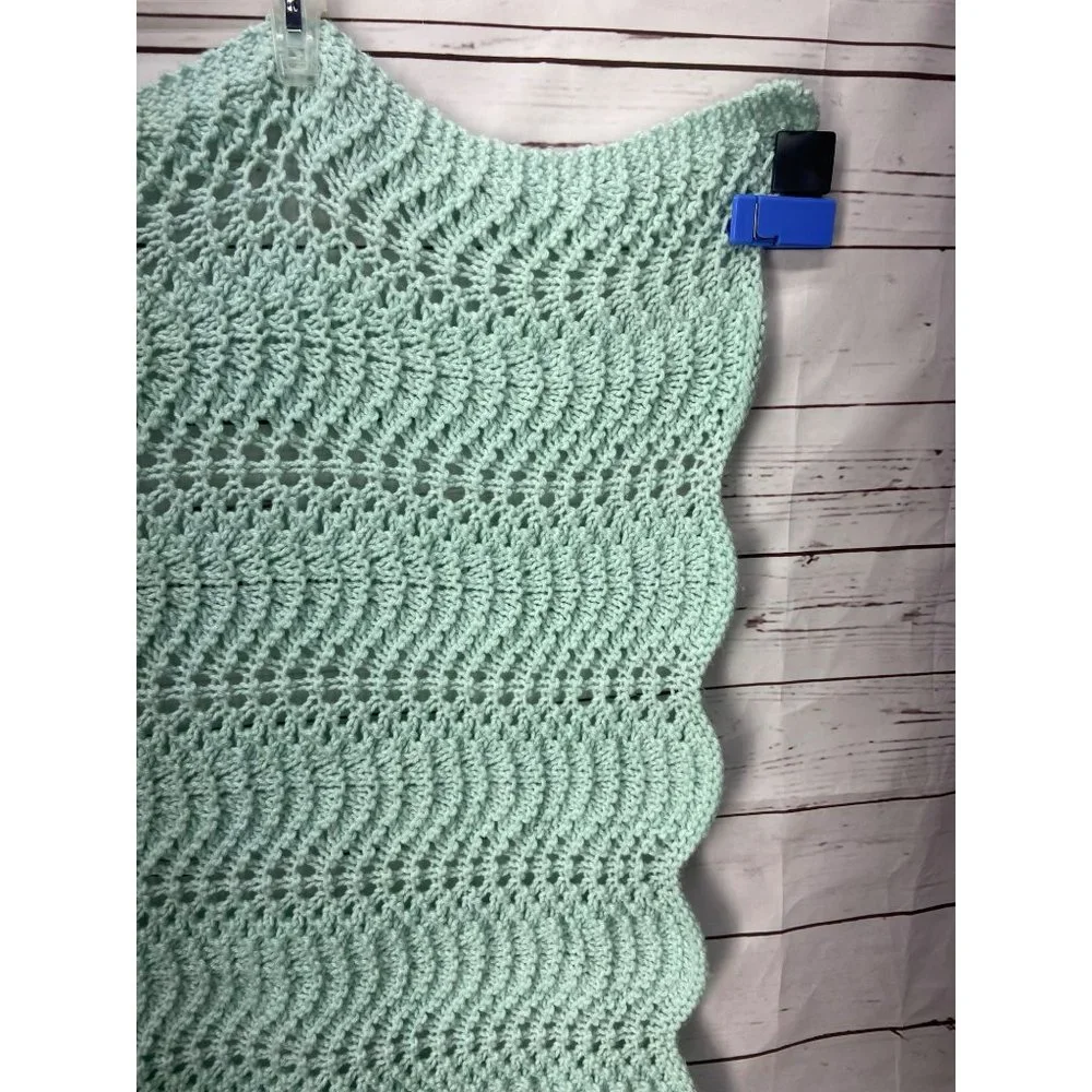 Handmade Crochet Baby Blanket Mint Green Scalloped Wave Pattern 35x35 Square